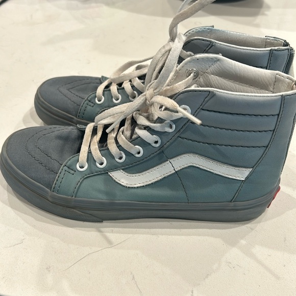 Size 3 high top Vans - Picture 1 of 4